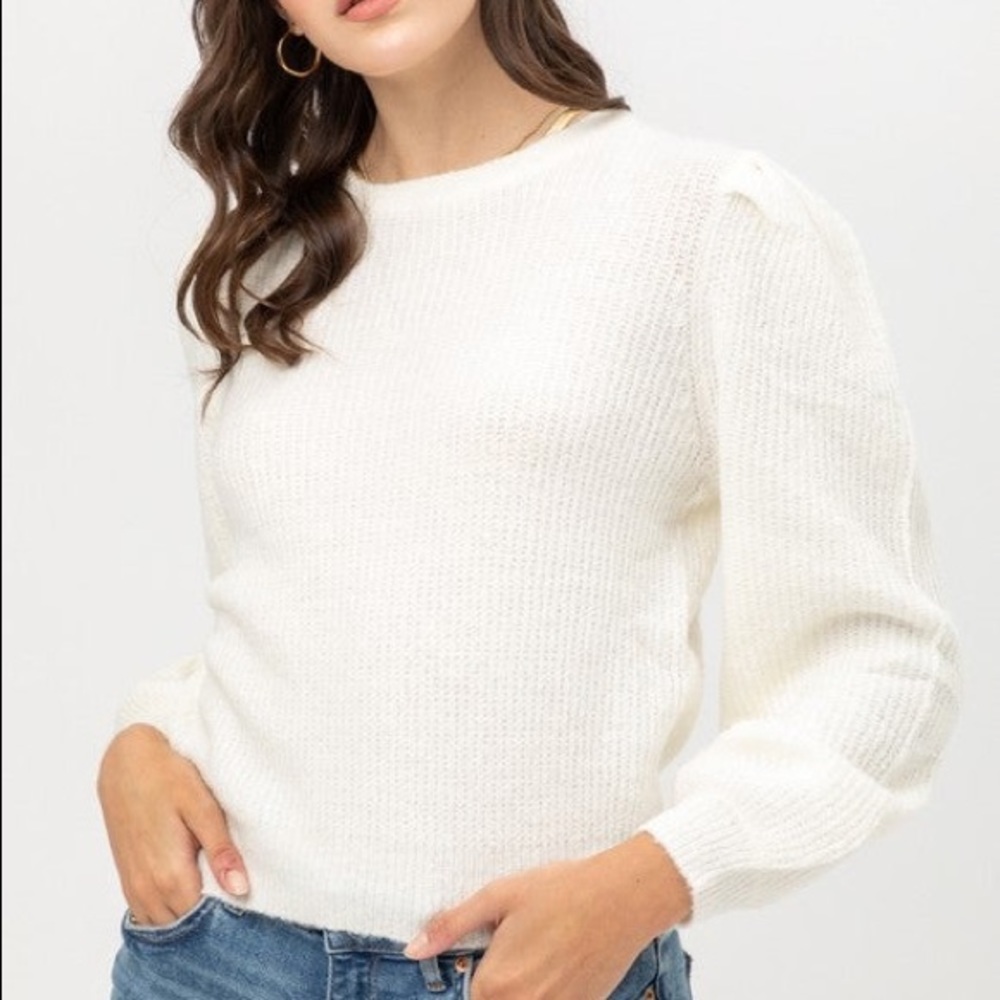 Puff sweater
